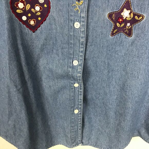 Christopher & Banks Denim Shirt Size L Short Sleeve Embroidered Hearts Button Up - Picture 3 of 5